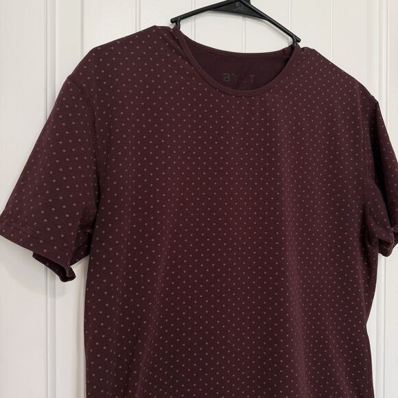 BYLT Drop Cut Lux Short Sleeve Shirt Men’s Medium Maroon Polka Dot Perfomance - Picture 3 of 8